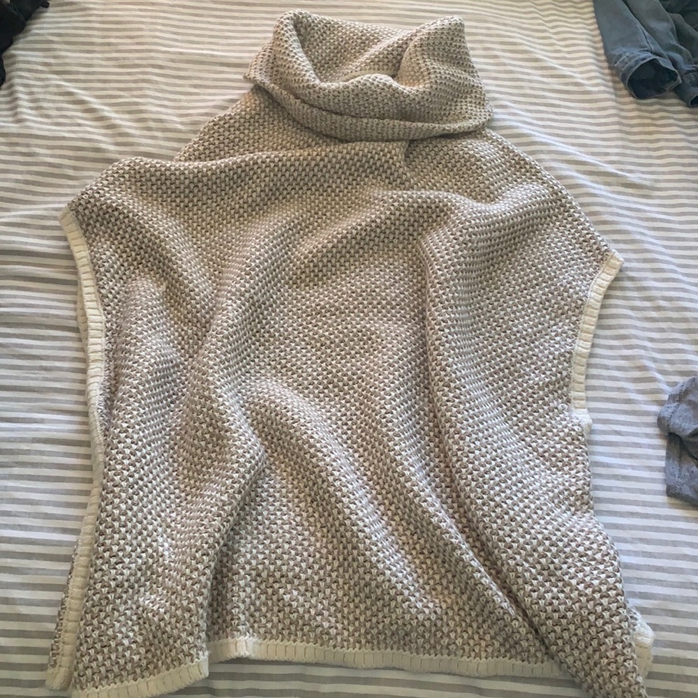 Shawl Neck Knotted Poncho